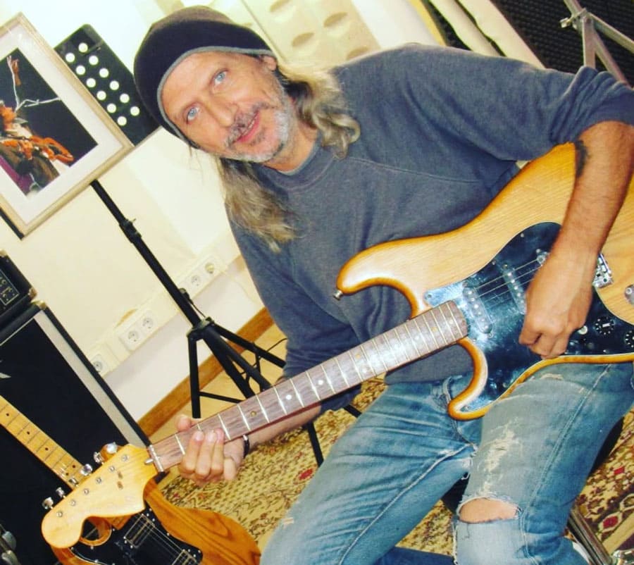 micky forteza guitarra